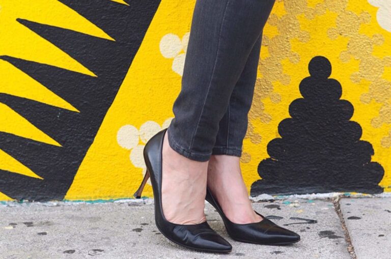 black pumps