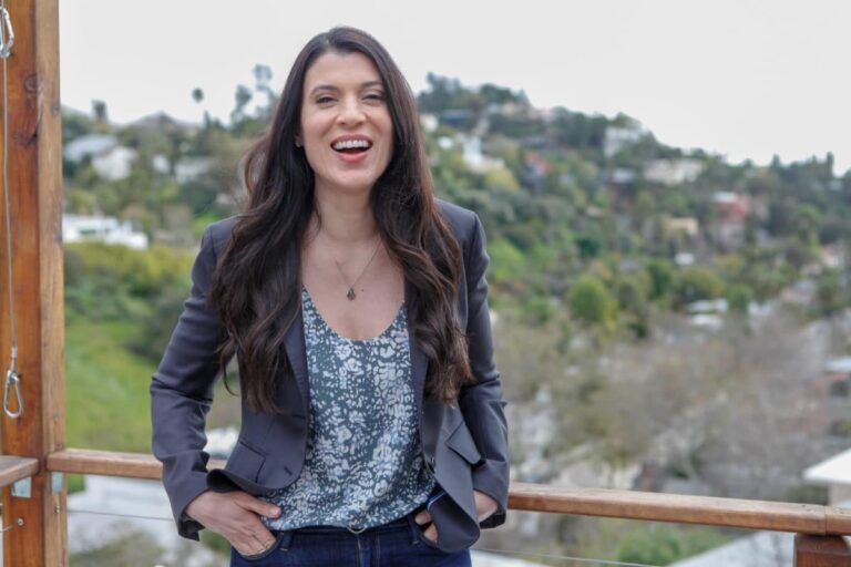 5 Tips to Finding the Perfect Blazer
